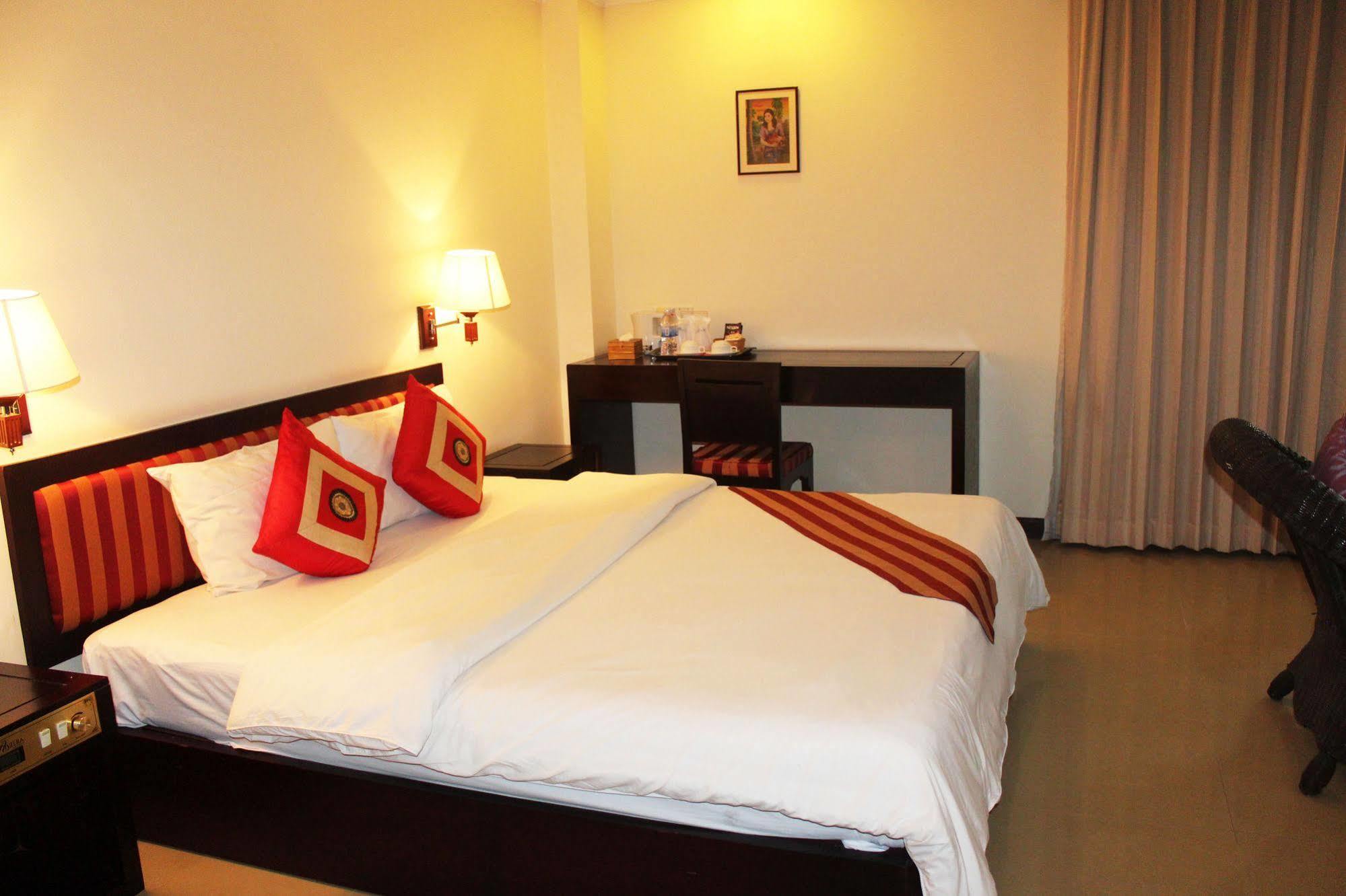 Angkor Riviera Hotel Siem Reap Zewnętrze zdjęcie