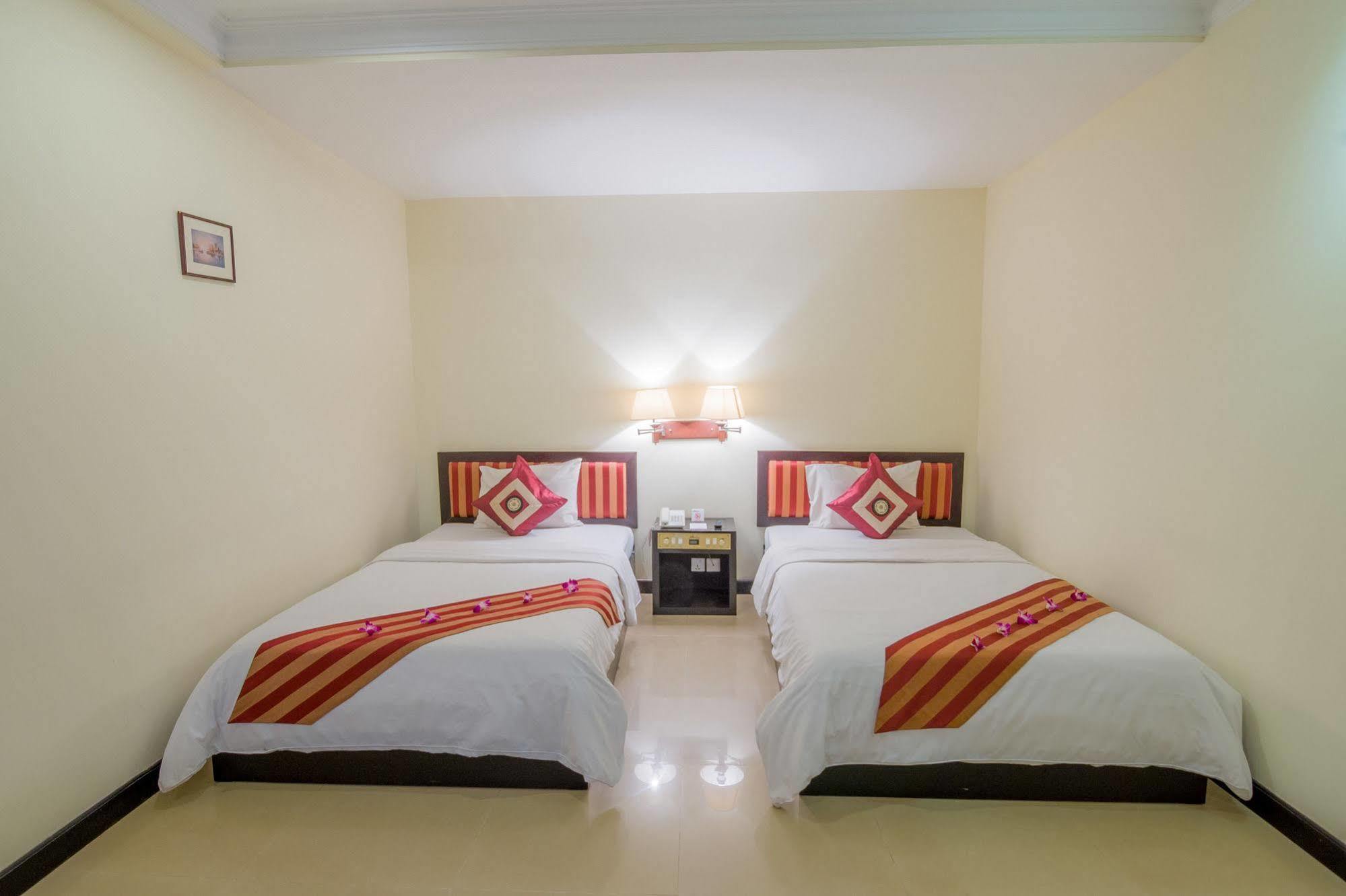 Angkor Riviera Hotel Siem Reap Zewnętrze zdjęcie